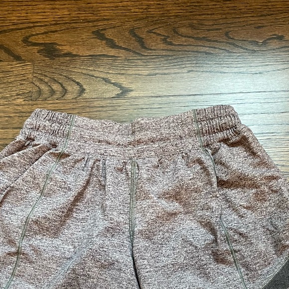 Lululemon Hottie Hot 2.5 Gray - Picture 3 of 5